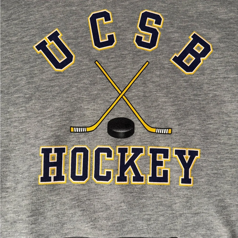 University of California UCSB Hockey Gray Men's Hoodie Sweatshirt - Picture 8 of 8